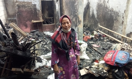 Sedekah Lagi, Bangun Rumah Ibu Mulyati Yang Habis Terbakar